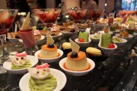 79一位的海鲜自助餐怎样吃回本,自助餐是通过什么赚钱