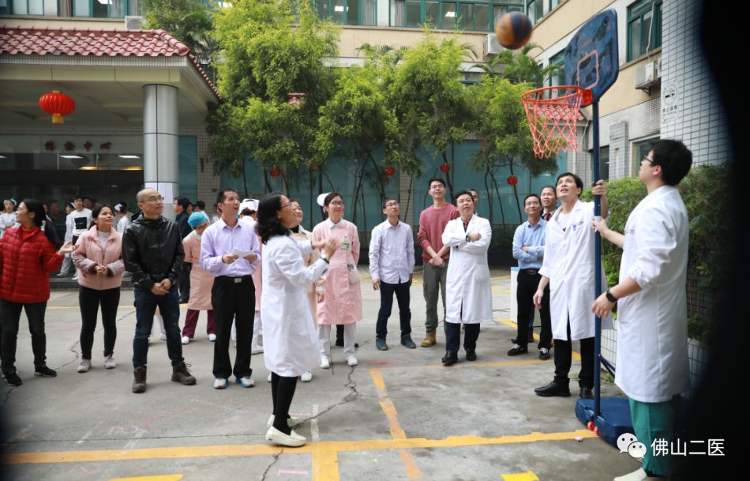 医务人员真会玩，快看，这里有一群灌篮高手！