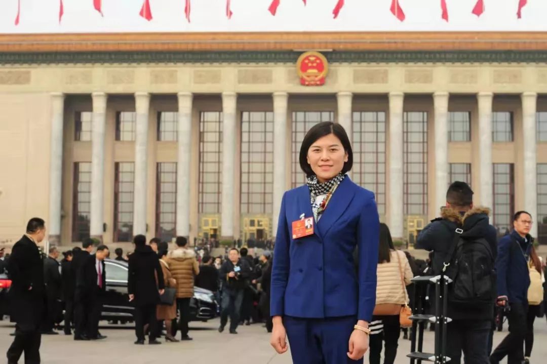 【聚焦全国*会两**】巾帼建新功共追中国梦——河南团7名全国人大女代表寄语检察工作