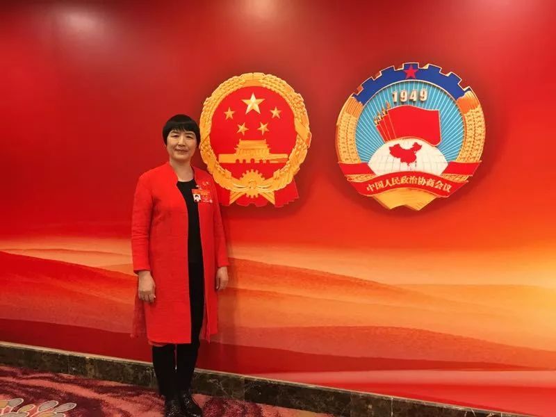 【聚焦全国*会两**】巾帼建新功共追中国梦——河南团7名全国人大女代表寄语检察工作