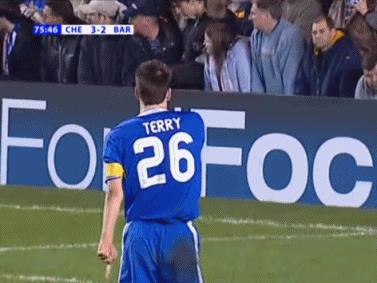 历史上的今天：蓝军与巴萨上演进球大战，拒绝被逆转