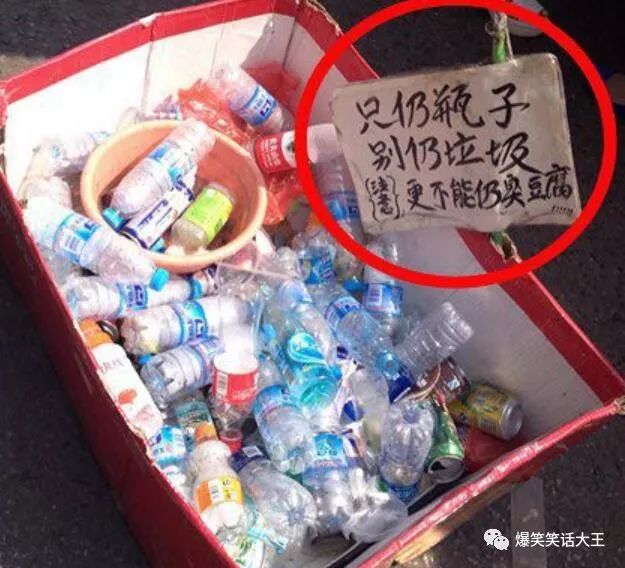 ▶昨天老妈教弟弟做作业，我弟不动脑筋思考，每道题都问...