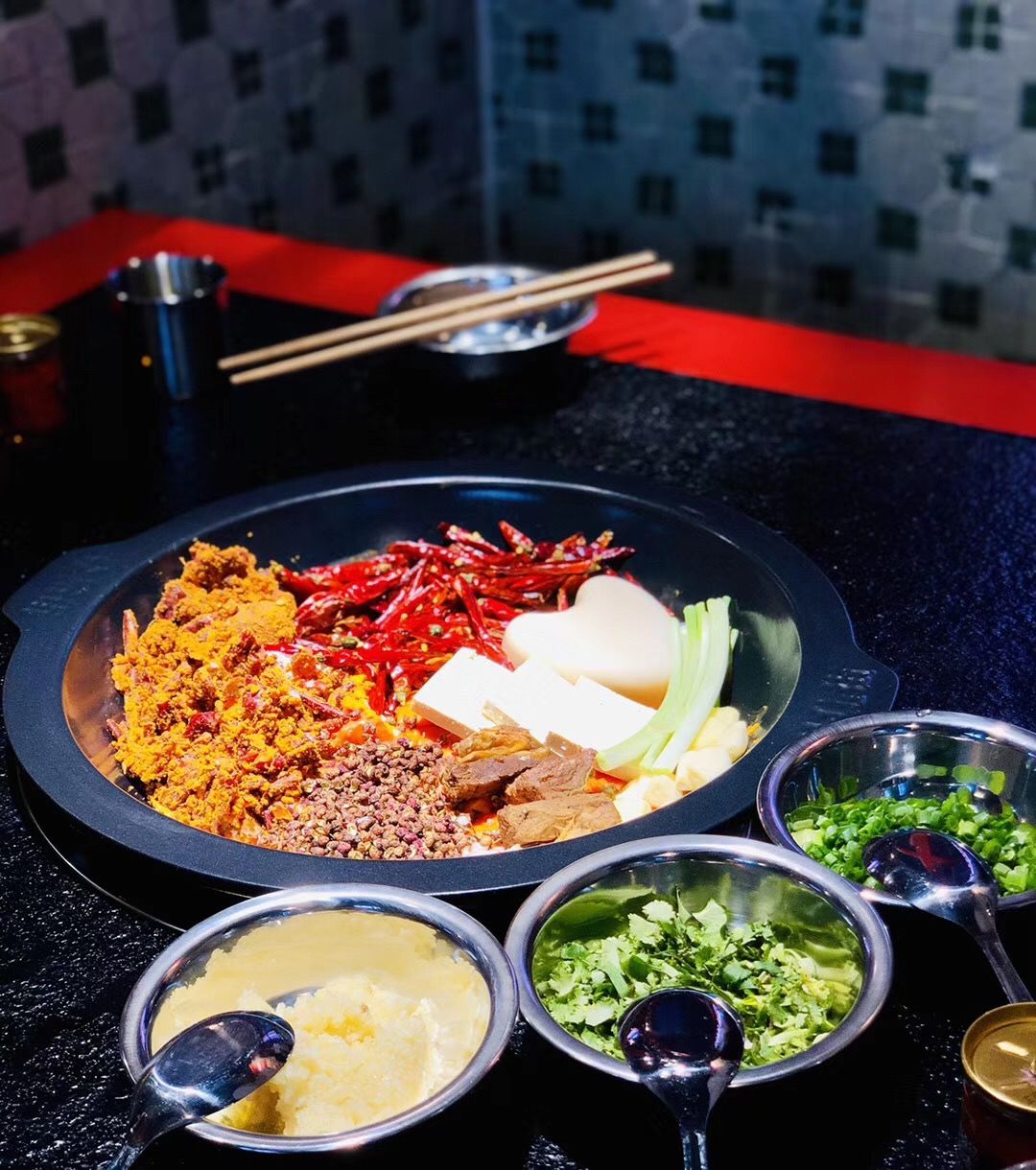 百年老店成都火锅,成都牛排老火锅这次终于能吃上