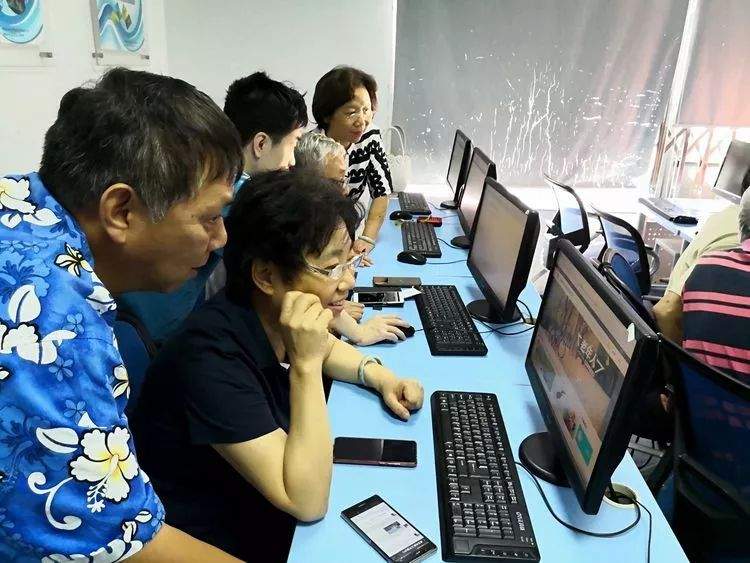 网上老年大学报名,老年大学难入学