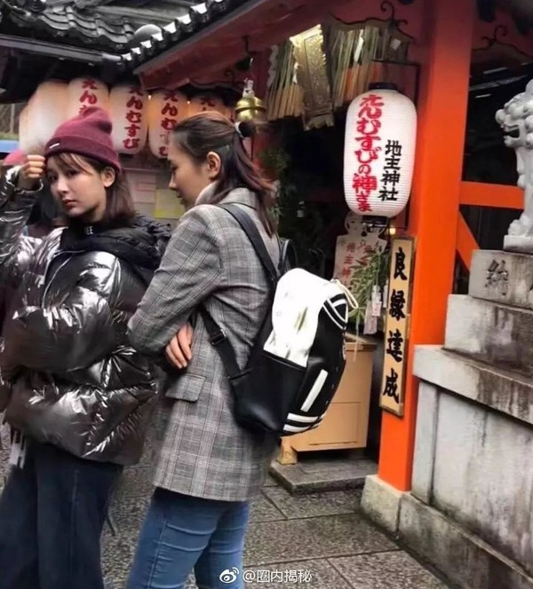 杨紫跟张一山照,杨紫和张一山比较亲密的照片