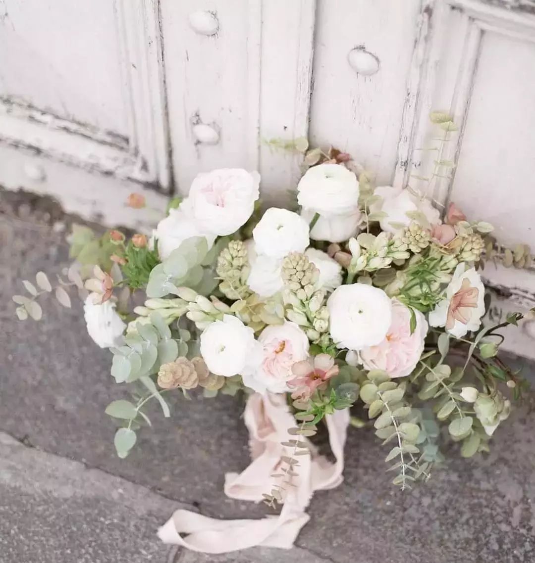 简单好看的婚纱画法,婚纱照五套风格穿搭推荐