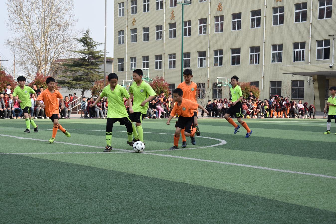 平顶山春晖小学足球赛事,平顶山市长杯足球联赛小学决赛