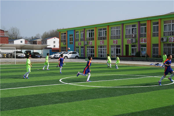 建业公益活动现场,建业公益球