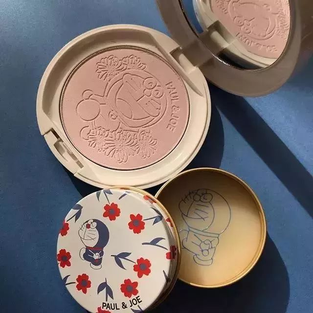 周黑鸭被曝光,周黑鸭做口红卖了多少