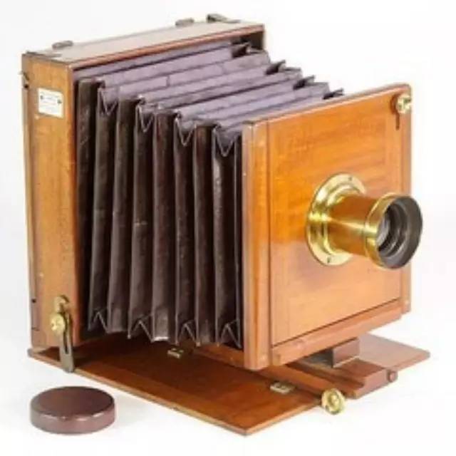 照相机至今已有多少年的历史了,19世纪照相机发展史