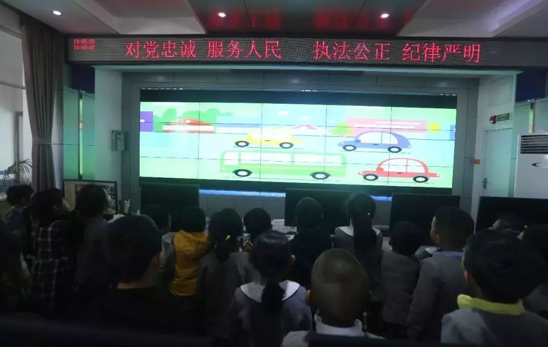 【丽江新闻】首届云南少数民族足球赛丽江赛区开赛/幼儿园小朋友走进警营体验生活