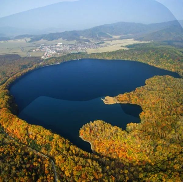 辉南篮球赛,最拉风的啦啦队