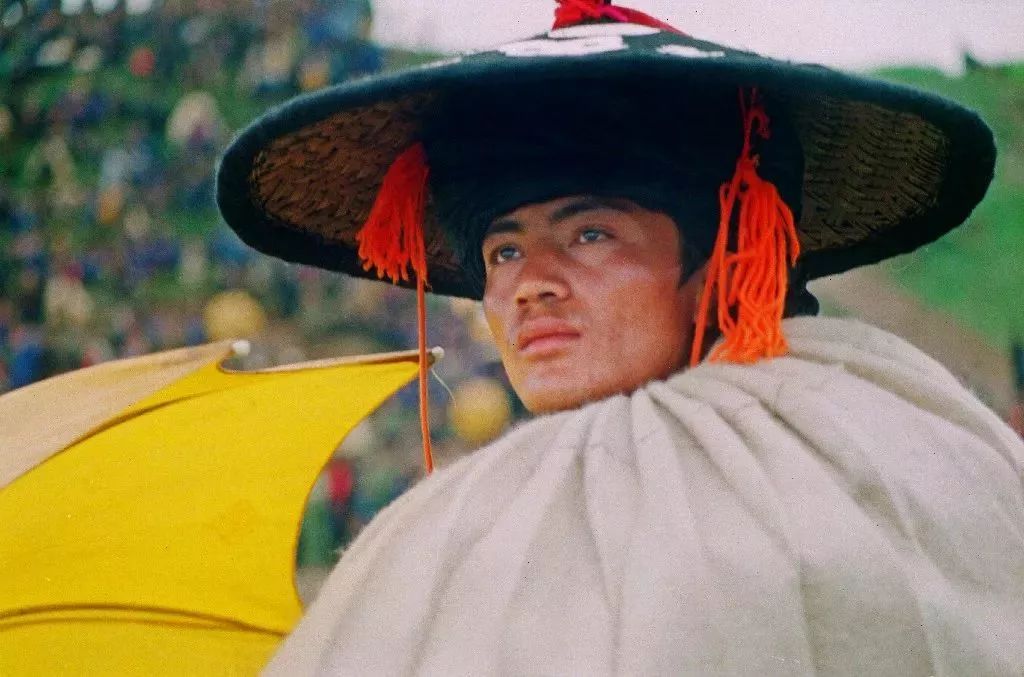 凉山彝族服饰发展看法,大凉山彝族服饰之沙马传统服饰