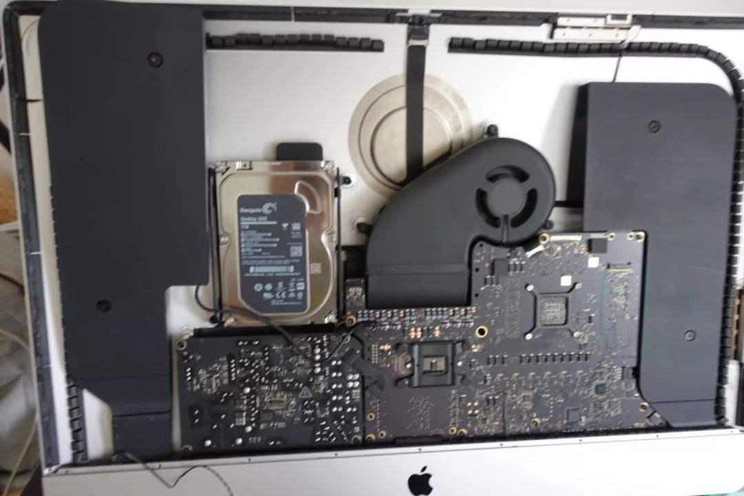 imac21.5寸低配版2017升级,苹果imac低配和高配