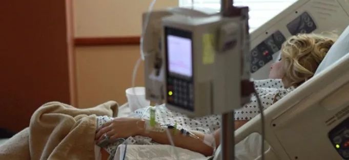 揭秘|为了8000美元，她们甘愿租借自己的子宫...