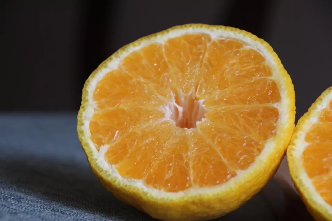 又脆又甜又多汁的水果,皮薄甜脆的水果