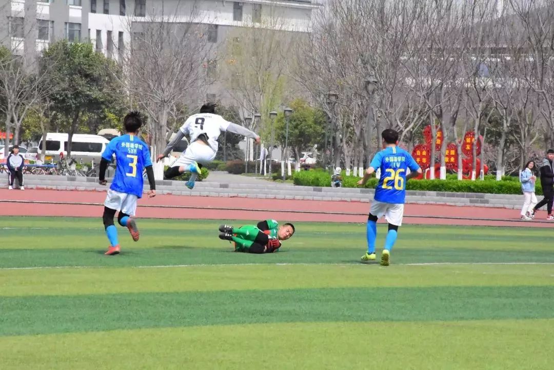 我们只是一群热爱足球的少年,我们这十年足球少年