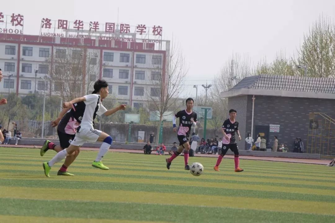 我们只是一群热爱足球的少年,我们这十年足球少年