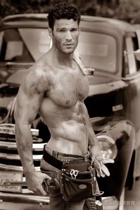 上夜班不可思议的故事,每日励志小故事晚上