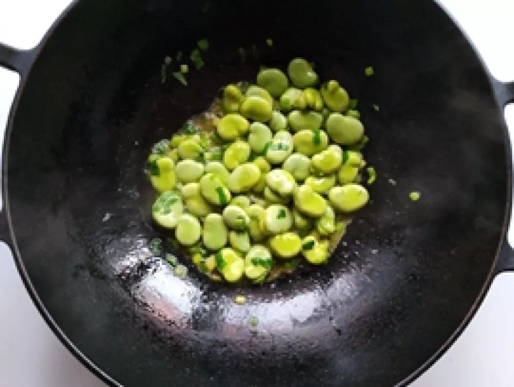 嫩蚕豆不带壳怎么吃,嫩蚕豆什么时候吃