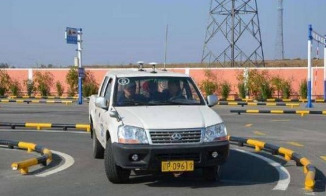 驾考幽默视频坐副驾驶,驾考奇葩坐副驾驶视频