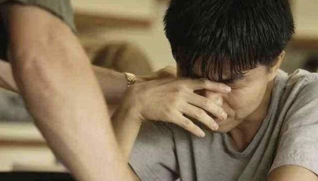 杭州女子月薪四千买2万的包，被丈夫指责：坐地铁会被认为是A货