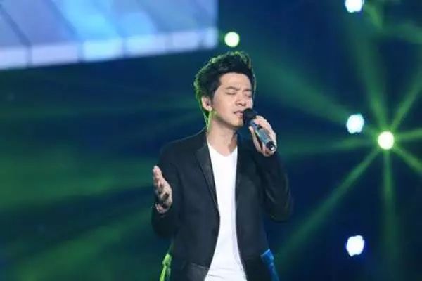 高圆圆刘雯同款单品,高圆圆刘雯内搭