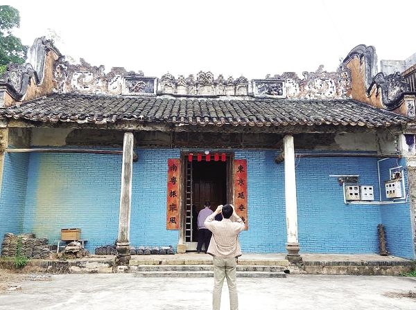 这个姓氏与太阳有关,有一个家喻户晓的人物,你肯定在电视上看过!