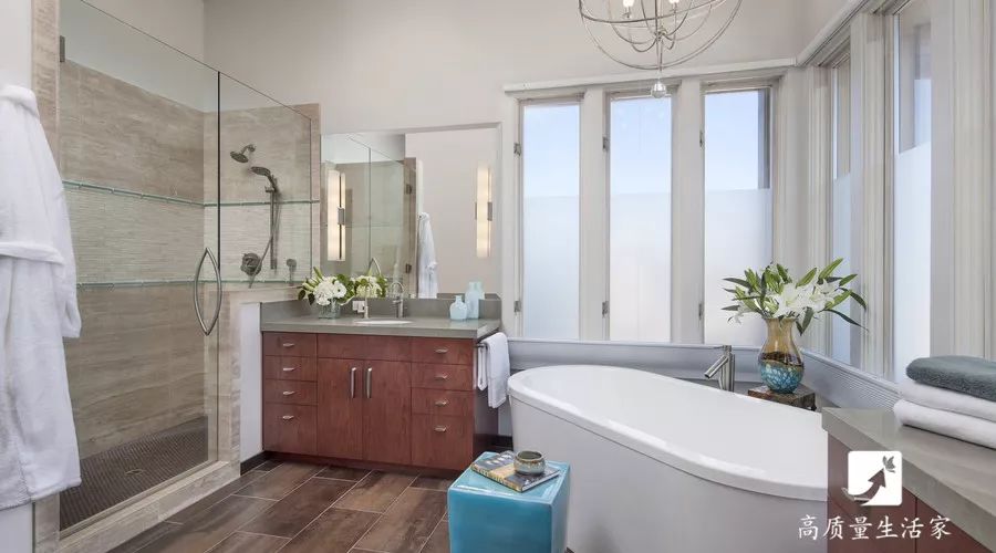 洗完澡热水器要不要关掉?看完才知道电费白交了！