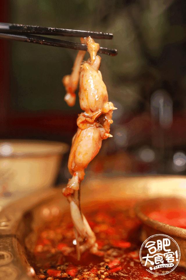 美蛙推荐便宜又好吃,等位两小时火锅