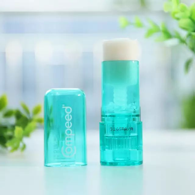 为什么女生的脚后跟那么容易磨破,脚后跟的心酸血泪史