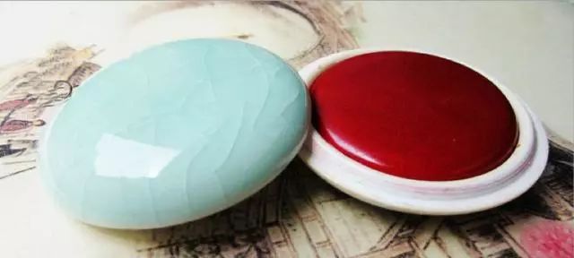 你每抹一次口红，就是在亲吻上万只昆虫尸体？！