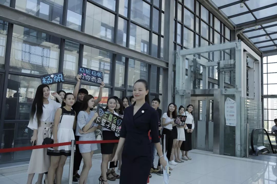 杨晓玲：打造“德国战车”团队的诀窍之一是，永远都要多招一个人