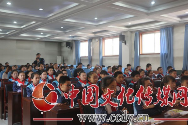 “全国作文教学改革试验区”项目入校培训活动在济南锦苑学校小学部举行