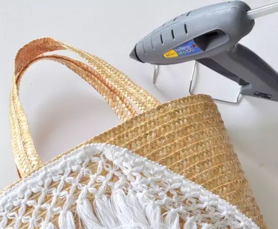 拿这个擦一擦包包，跟新买的一样