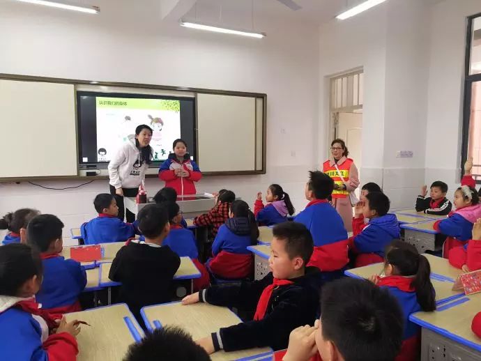 女童保护包括哪些课程,女童自身保护教育