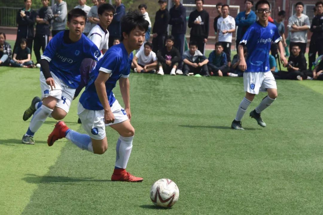 战报|王钟楠朱元易破门，李心研神奇门球吊射，明德3:0完胜至善获得第九届书院杯男足总冠军