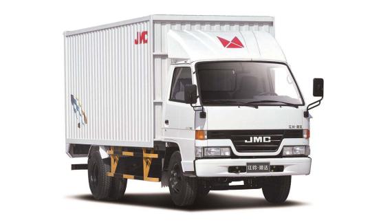 江铃顺达双排国六轻卡3.3米最新款,江铃顺达轻卡3.3米上长坡能拉几吨