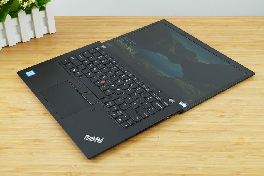 最好的轻薄本thinkpadx390评测,thinkpade14i7深度评测
