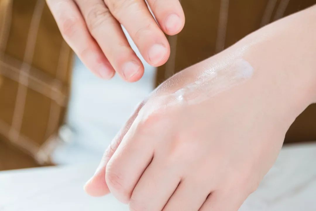 白里透光的肌肤是如何炼成的？|时MAO大拷问