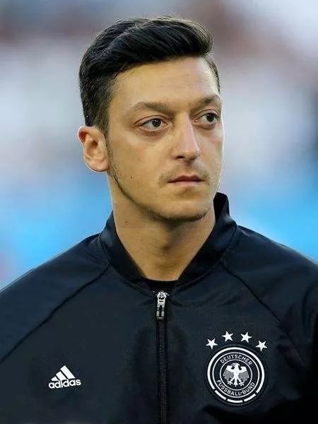 十二大星座里谁是最厉害,十二星座代表的大明星