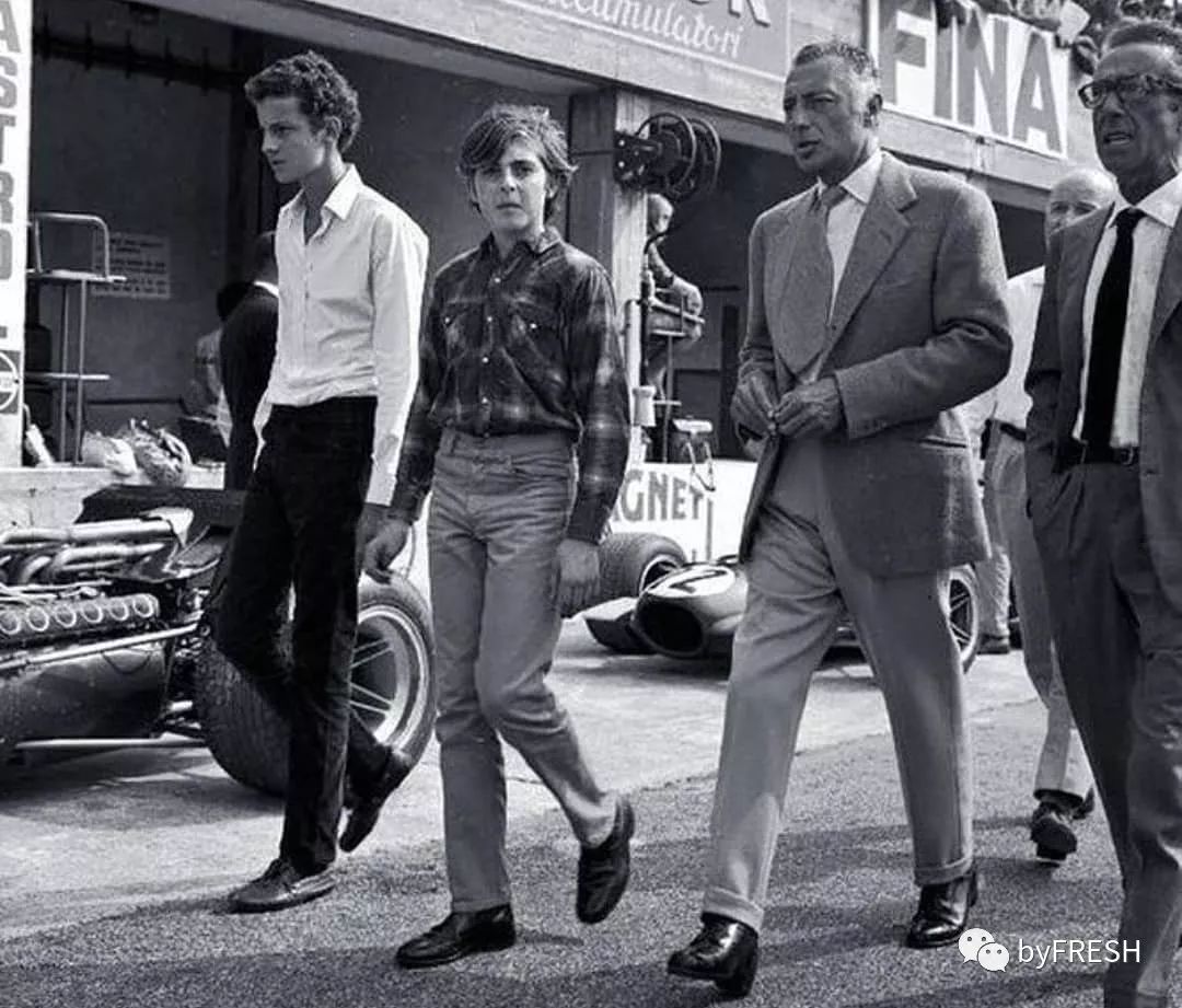 想成为一个富有的人,希望自己成为一个会赚钱的人