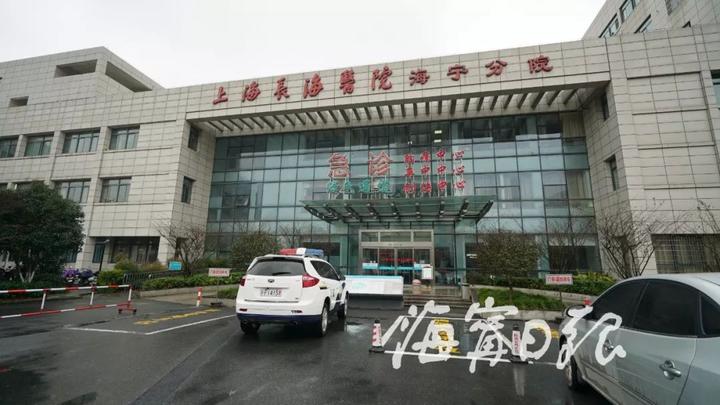 凌晨3点小女孩街头边跑边哭,江苏一女童深夜惊醒哭喊