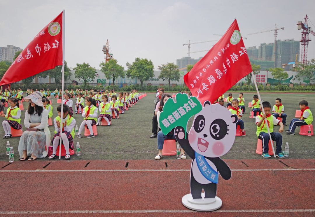 都江堰市国家文明城市,都江堰文明宣传