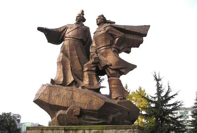 余秋雨都江堰壮观,余秋雨都江堰赏析