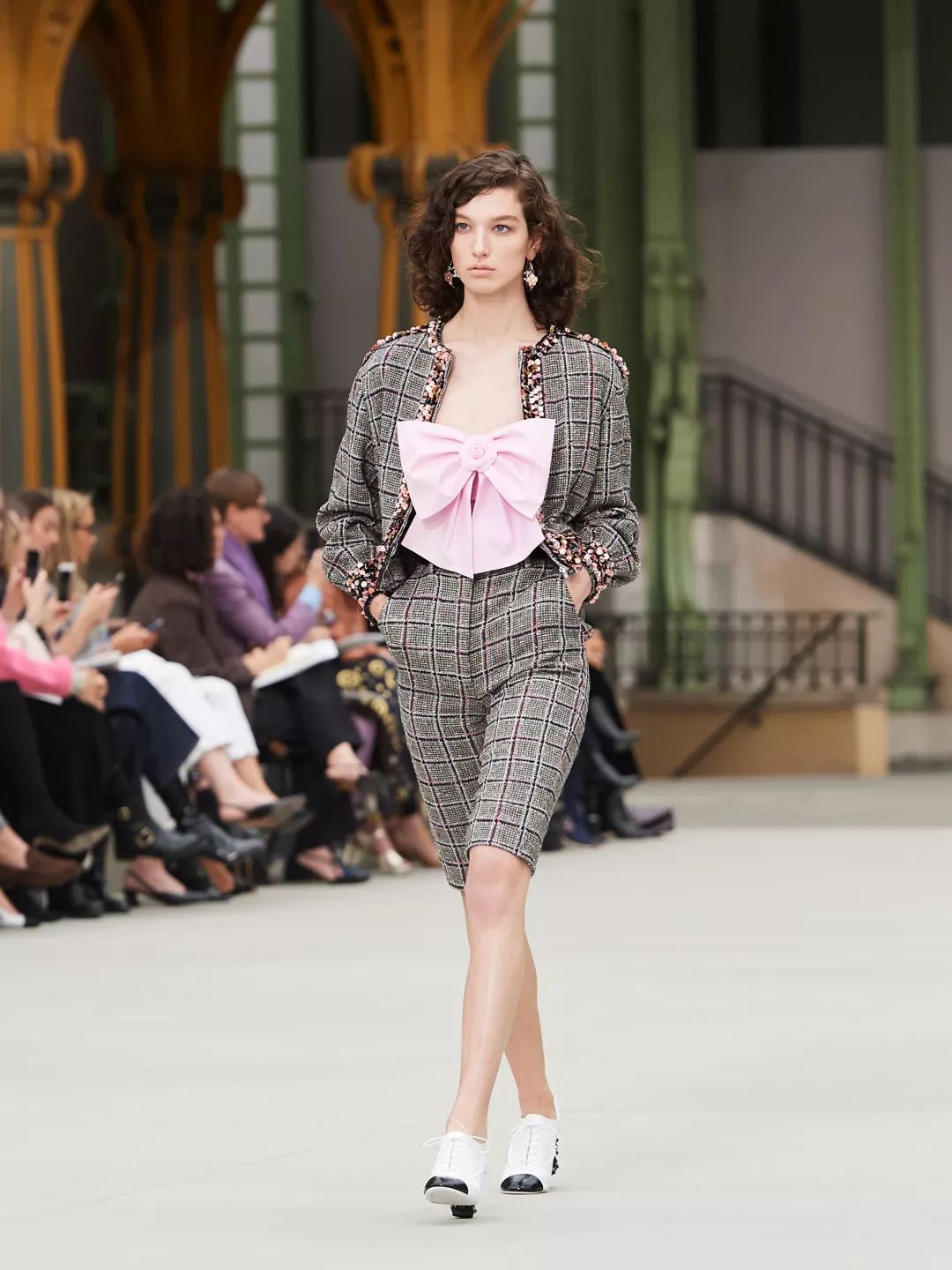 蝴蝶结是真的还是假的,蝴蝶结还会火吗