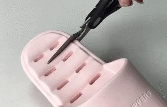 比普通拖鞋好穿100倍！踩在云朵上一样舒服，好穿到爆！永不臭脚！网友：想丢掉家里所有其它拖鞋！