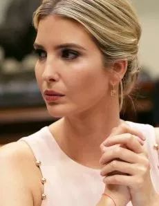 这届年轻人到底想要什么,为什么现在年轻人都想整容