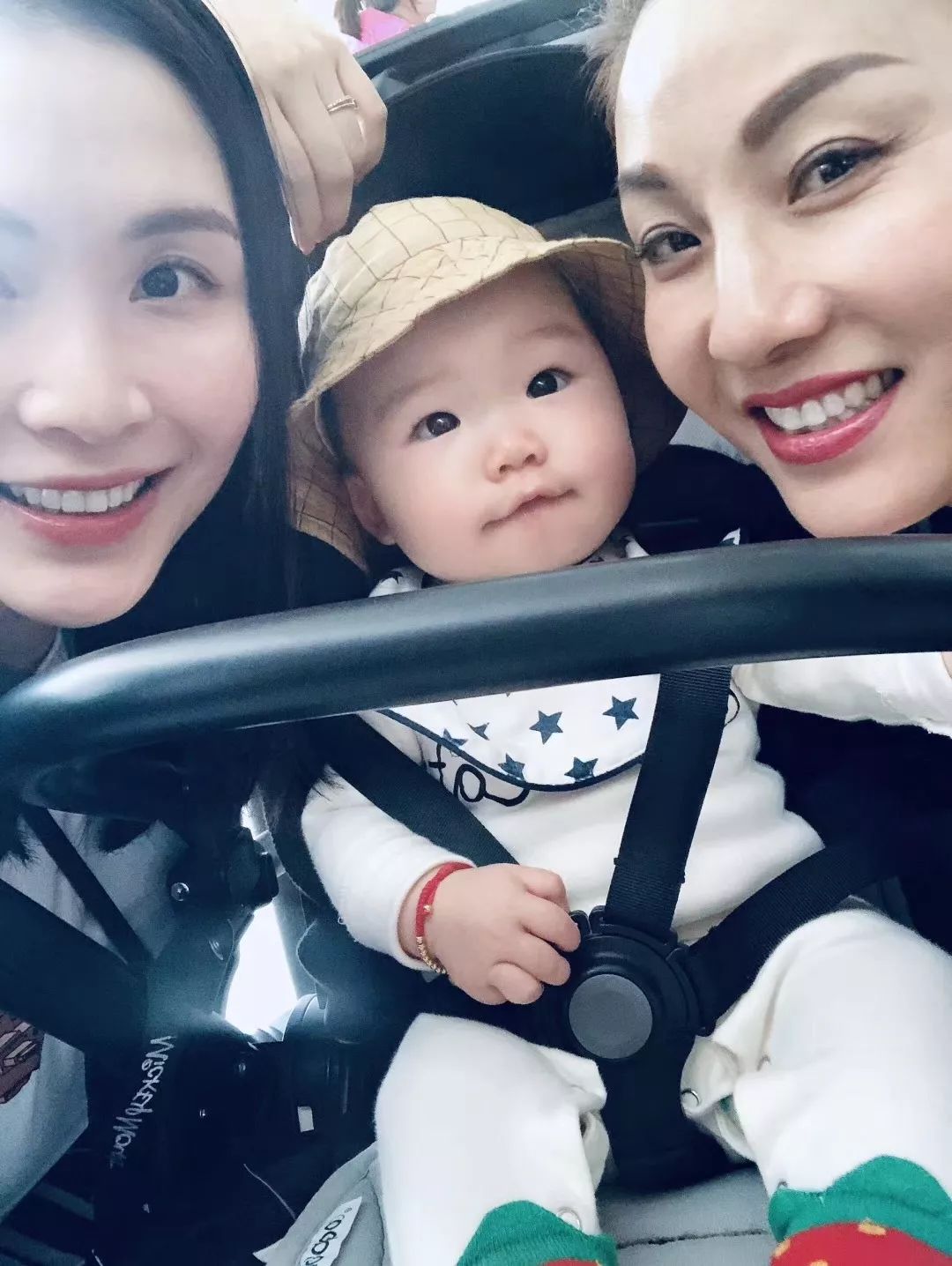 原来这些长相年轻的妈妈都有一套保养秘籍，赶紧转给我妈看~