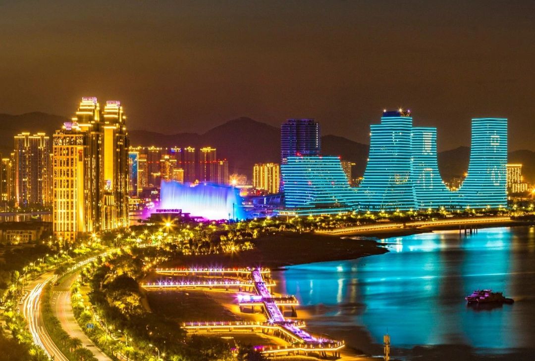 这是一场冰雪世界与海上花园的相遇，期待与你碰撞出不一样的火花~